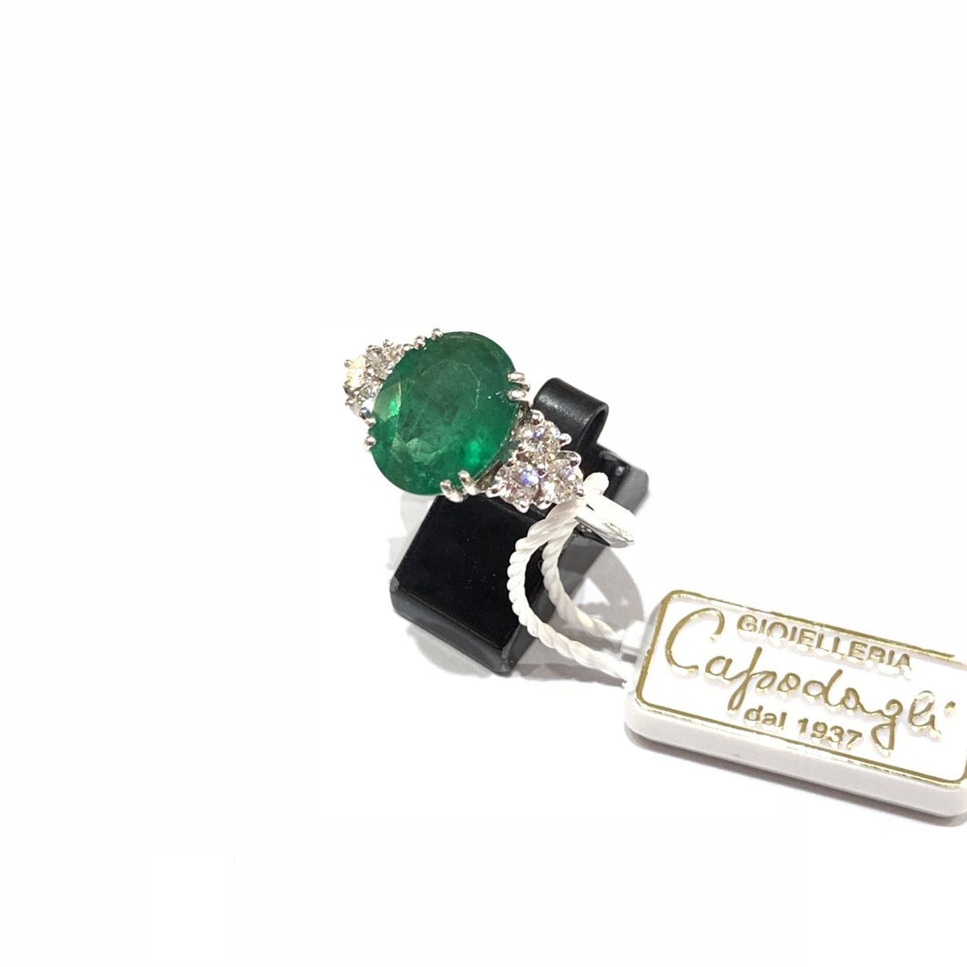 Ringlinser i 18 karat vitguld, 2,71 karat smaragd och diamanter - Gioielleria Capodagli