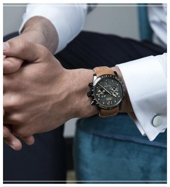 Mido ur Multifort Chronograph Adventure 44mm antracit automatisk stål sort PVD finish M025.627.36.061.10 - Gioielleria Capodagli