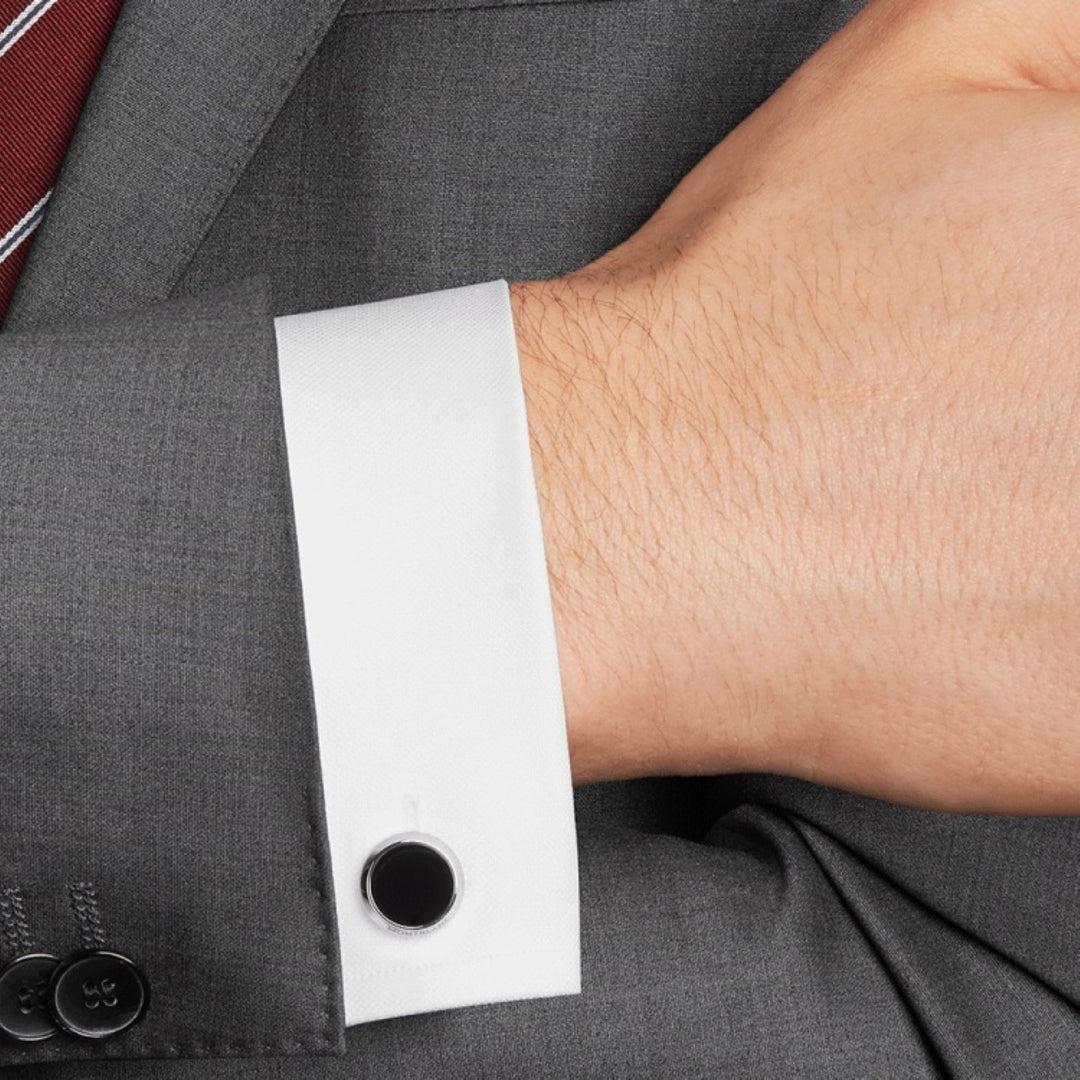 Abotoaduras redondas Montblanc Meisterstück em aço com inserção de ônix 112896 - Joalheria Capodagli