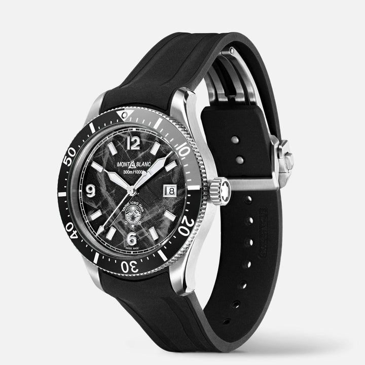 Relógio Montblanc 1858 Ice Sea Data Automático 41mm preto aço automático 129372 - Capodagli 1937