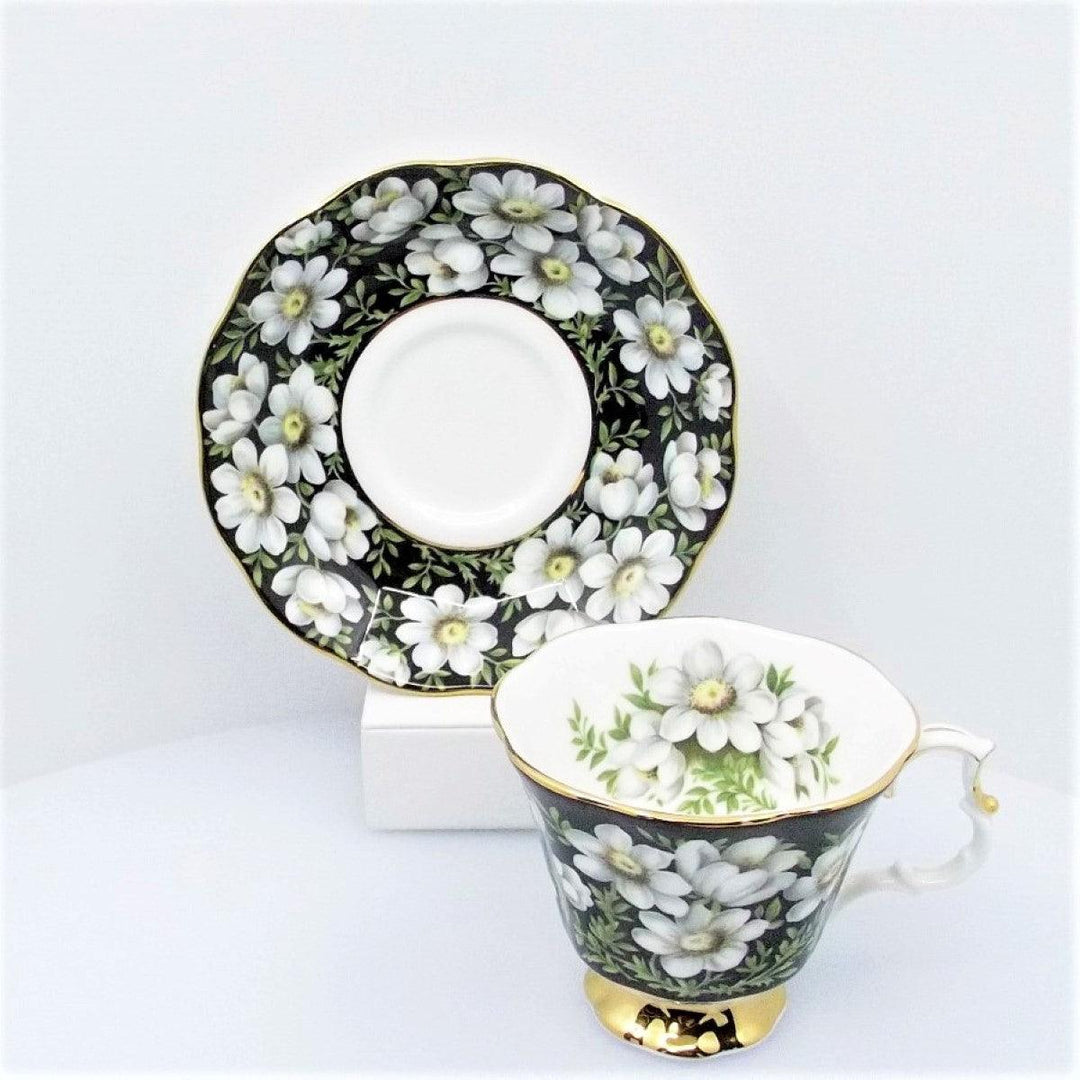 Royal Albert tekop Mountain Avens engelsk porcelæn emalje dekorationer guld finish blomst A-S885-4 - Gioielleria Capodagli